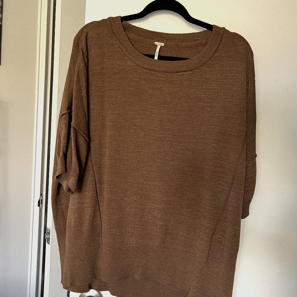 Free People Brown Short Sleeve Sweater size Small